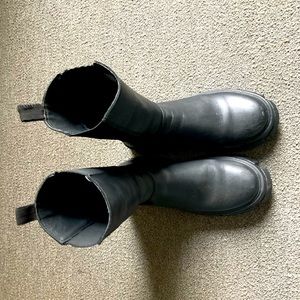 Chelsea boots